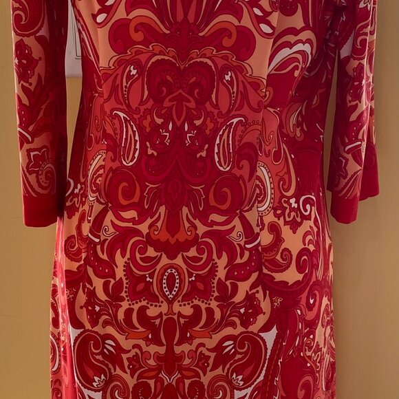 Stunning Size 6 dress in brilliant red, orange and salmon with gold beading - Picture 4 of 4